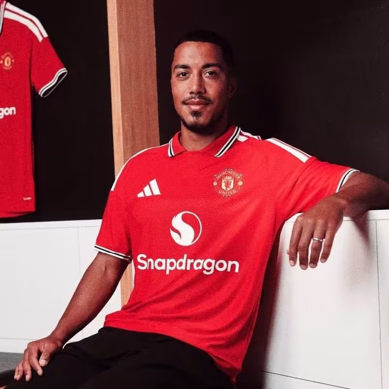 Fabrisio Romano: «Manchester United» transfer bozorida tezkor ishlamoqda