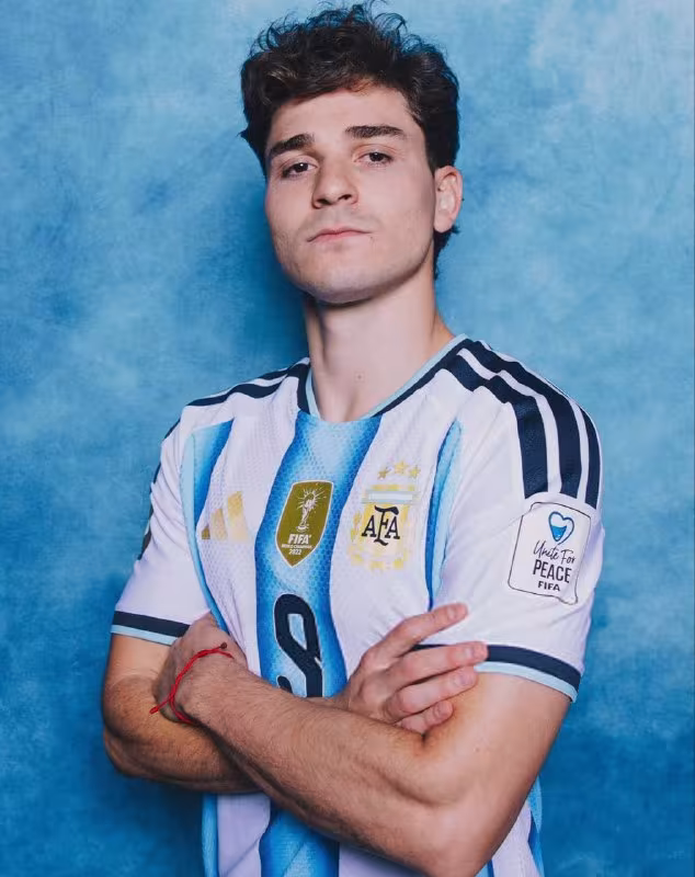 Xulian Alvares "Barselona"ga o'tish uchun "Atletiko" bilan munosabatlarni keskinlashtirmoqchi