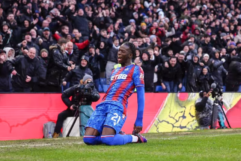 Romeyn Esse «Preston»ga o'tishi mumkin