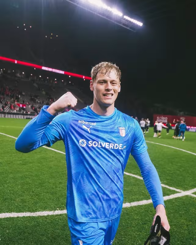 Nyukasl Lukash Gornichek transferi ustida ishlamoqda