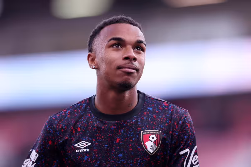 Tottenxem Eli Junior Krupi bilan qiziqmoqda