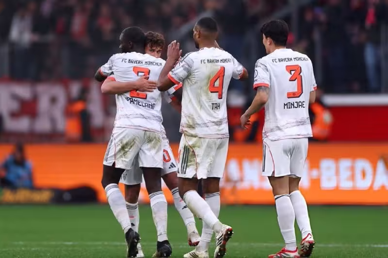 Maks Eberl "Bavariya" markaziy himoyachilari haqida fikr bildirdi