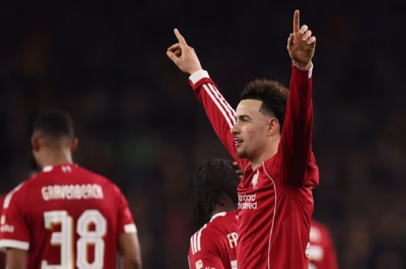 Inter Curtis Jones uchun yangi taklif tayyorlamoqda