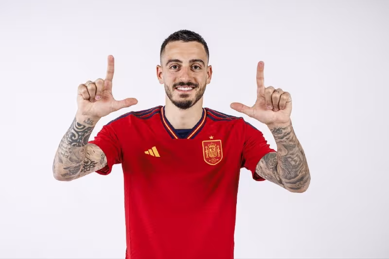 Valensiya Joselu Mato transferi ustida ishlamoqda