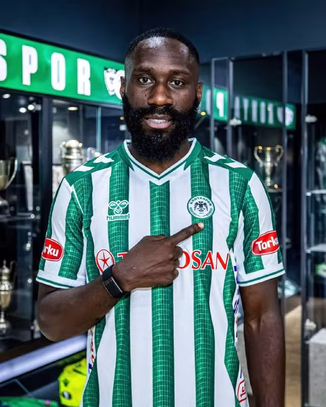 Artur Masuaku «Konyaspor» safiga o'tdi