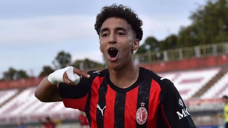 Milan Venetsiyaga tayyorgarlik ko'rmoqda: Amorim yosh iqtidorga e'tibor qaratdi