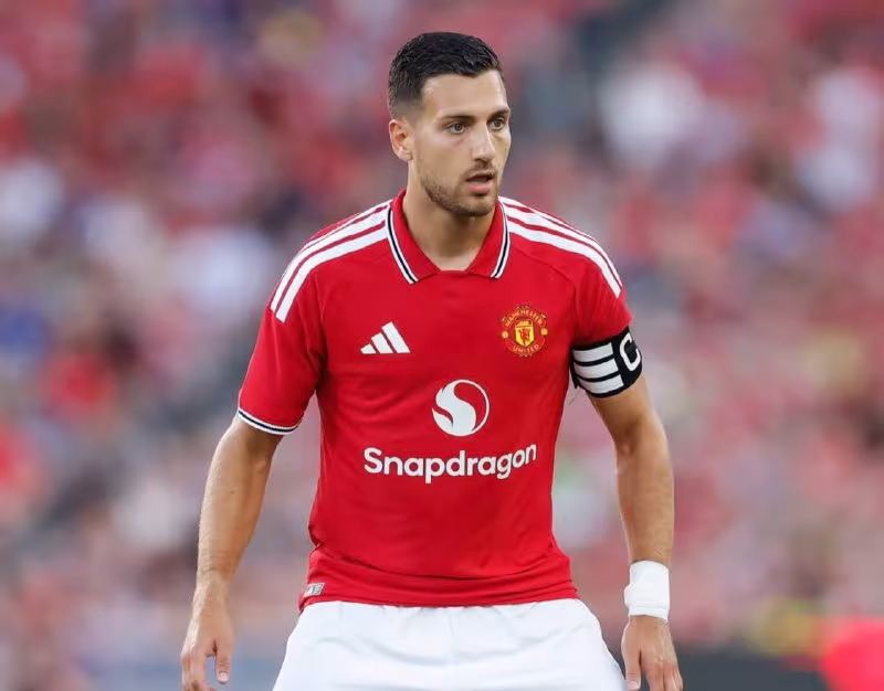 Diogu Dalot: "Manchester Yunayted" bilan har qanday sovrin uchun kurashamiz"