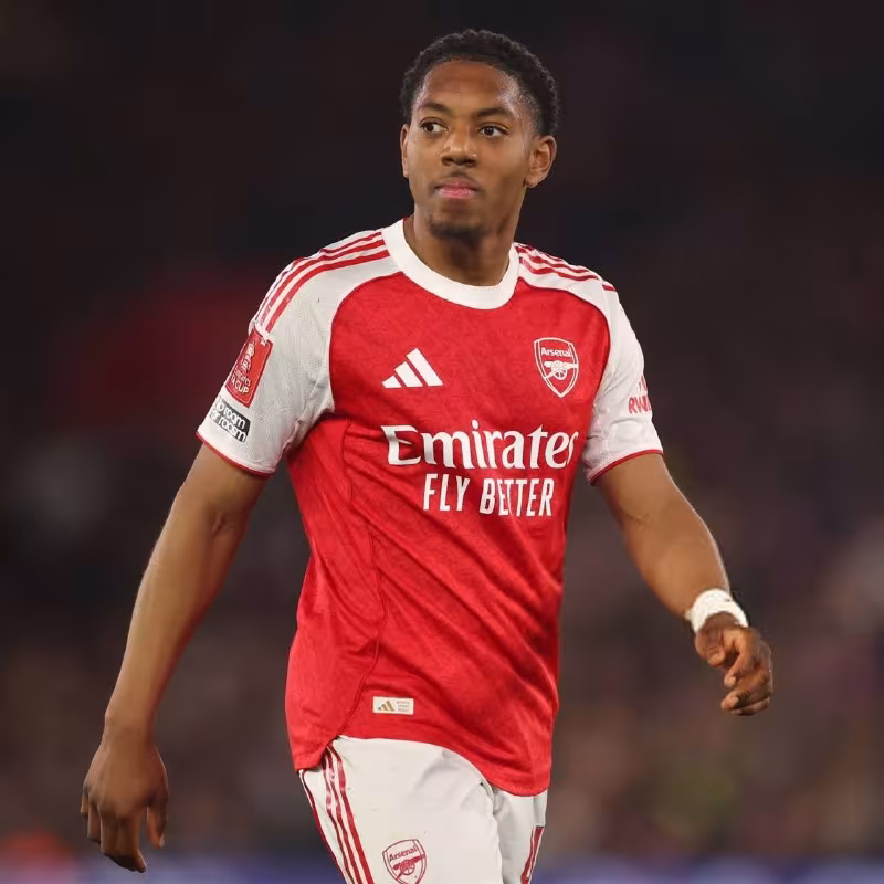 Manchester United Myles Lewis-Skelly transferi borasida Arsenal bilan muzokara olib bormoqda