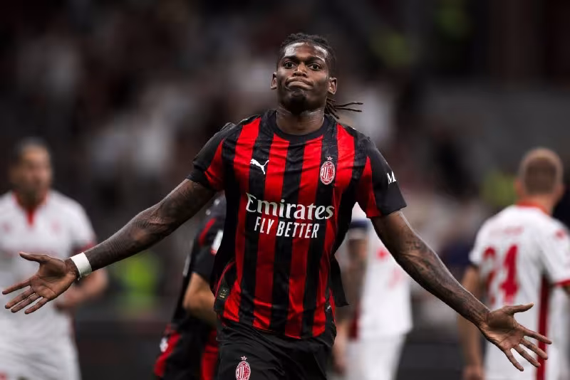 Tottenxem Rafael Leao transferidan voz kechdi