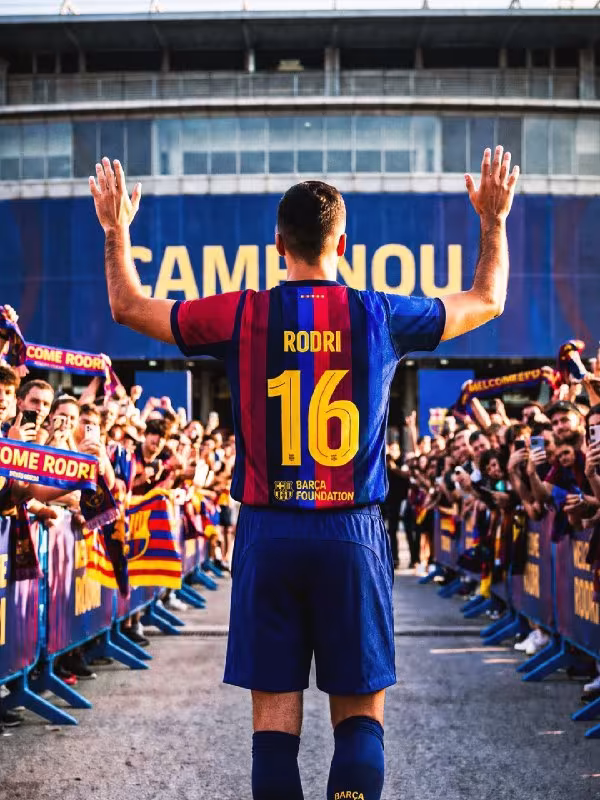 Rodri "Barselona"da 16-raqamni tanladi