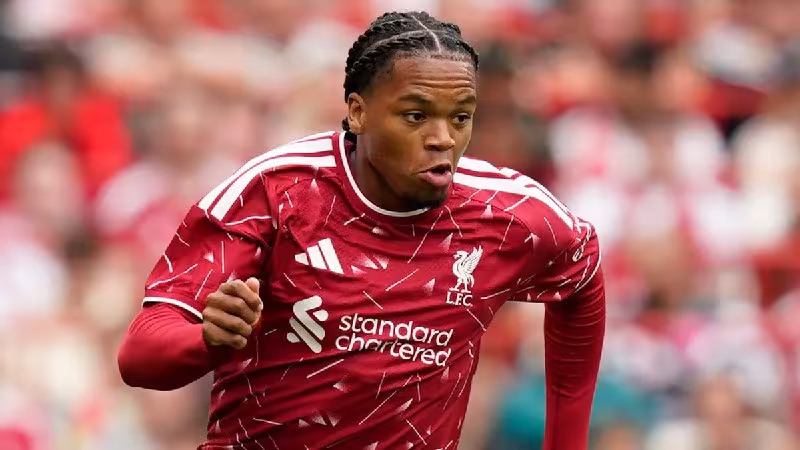 Rio Ngumoa "Liverpul" bilan yangi shartnoma imzolaydi