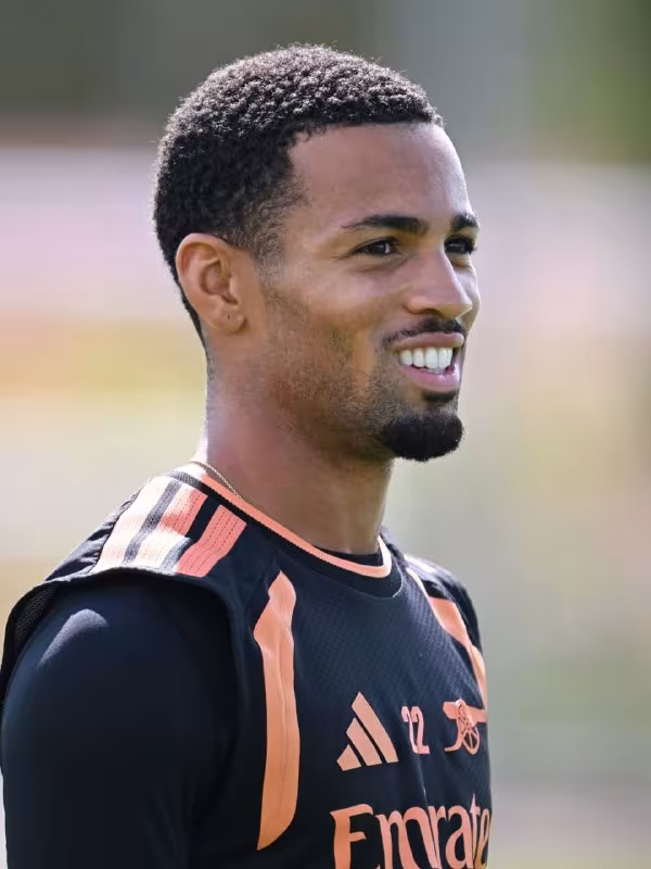 Ethan Nwaneri Arsenal'da qolishni istamoqda
