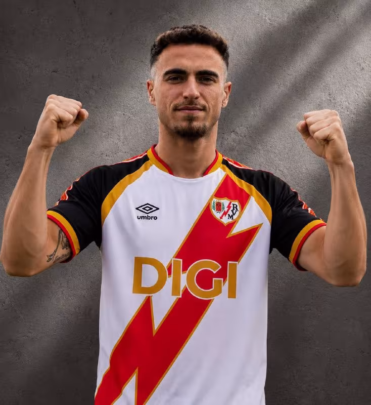 Adria Pedrosa "Rayo"ga o'tishini yakunlash uchun Madridga uchib ketadi