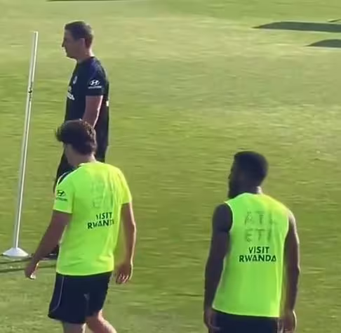 Xulian Alvares «Atletiko» mashg'ulotlarida asosiy tarkibda ko'rinish berdi