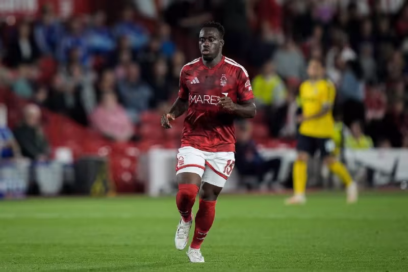 Ayntraxt Arno Kalimuendo transferi bo'yicha muzokaralar olib bormoqda