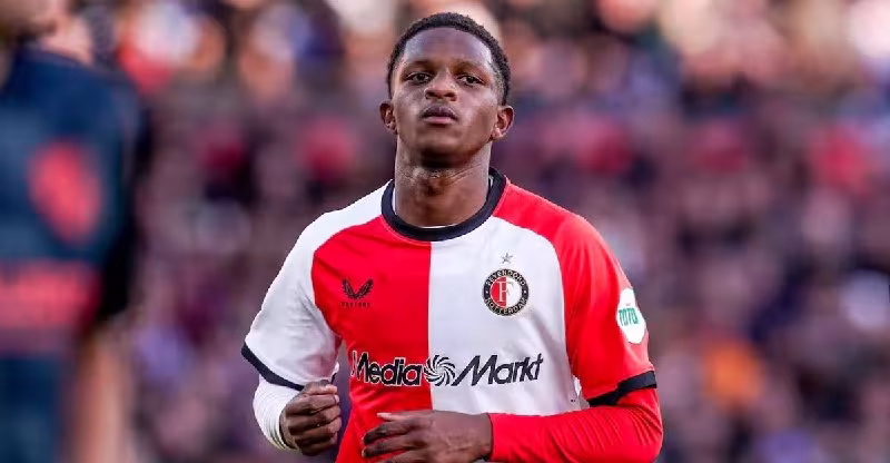 Roma Jivayro Rid transferi bo'yicha Feyenoorddan javob kutmoqda