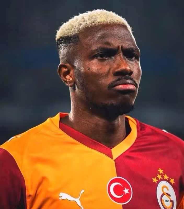 Galatasaroy Osimhen uchun tushgan 130 million yevrolik taklifni rad etdi