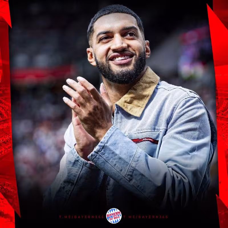 Ismael Saibari PSV muxlislari bilan xayrlashdi
