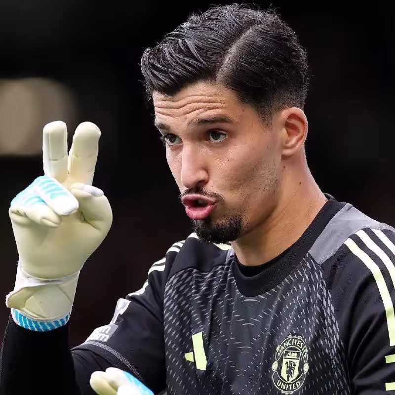 Altay Bayindir "Manchester Yunayted"ni tark etishi mumkin