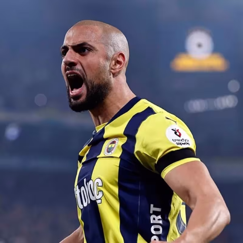 Sofian Amrabat "Real Betis"da qolishni istamoqda