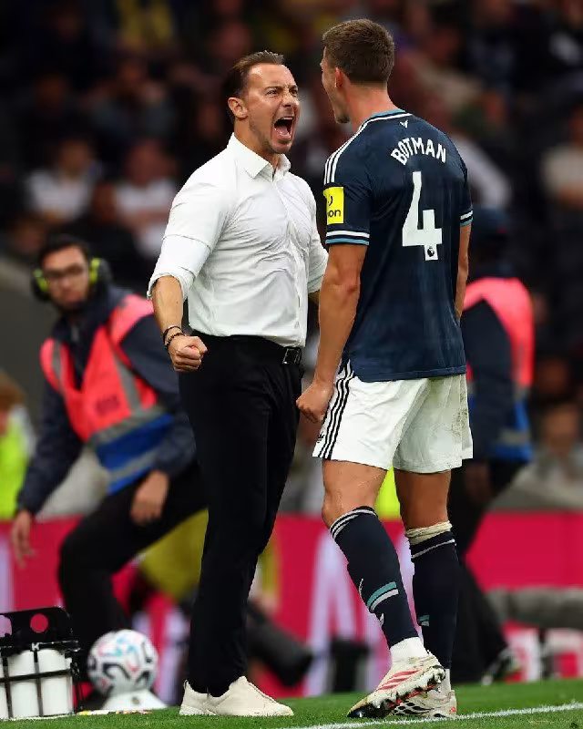 Mattias Yayssle: "Nyukasl Yunayted"ning o'yin uslubi men istagan darajada"
