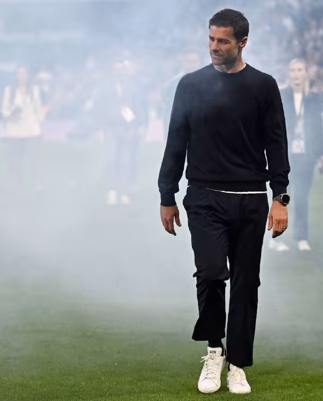 Xabi Alonso Enzo Fernandesning tarkibga kiritilmagani sababini tushuntirdi