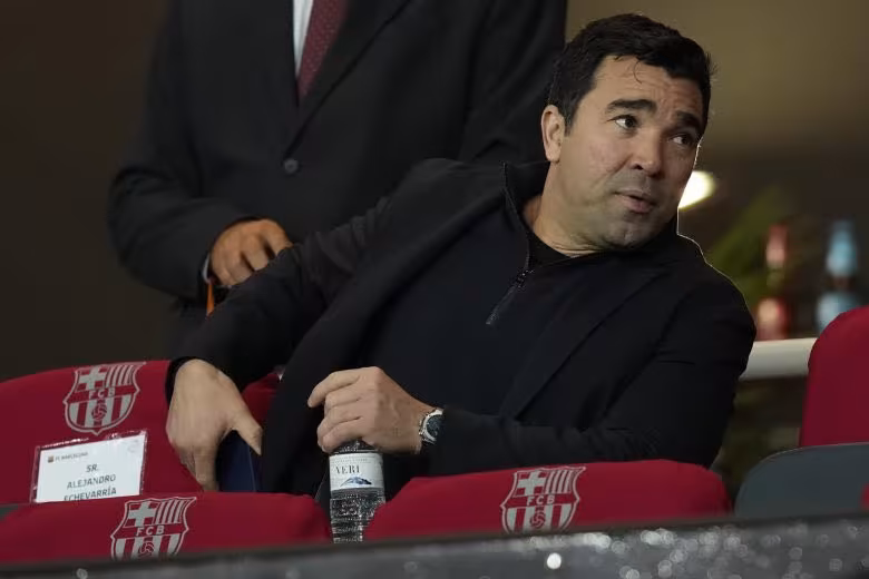 Dekuning Lissabonga safari hujumchi transferi bilan bog'liq emas