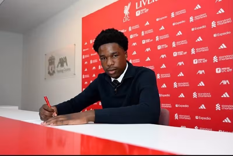 Liverpool 16 yoshli himoyachi Dar Jikiyemini o'z safiga qo'shib oldi