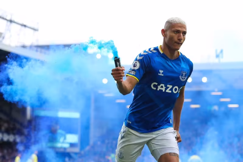Everton Richarlison uchun 25 million funt taklif qilmoqda