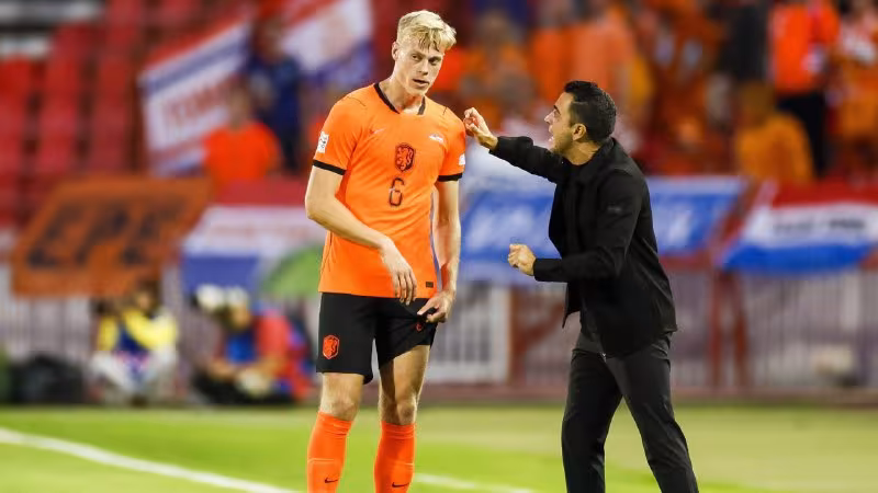 Yan Paul van Xekke jarohati sabab terma jamoani tark etdi