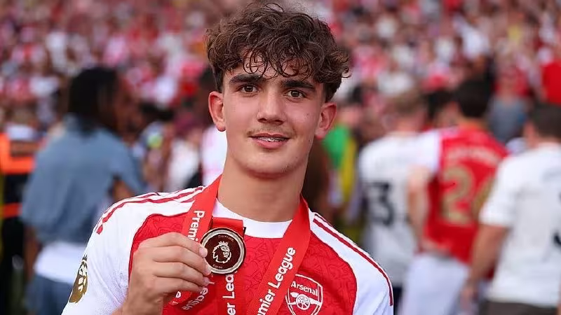 Mikel Arteta: Maks Douman o'zini maydonda ko'rsatishi kerak