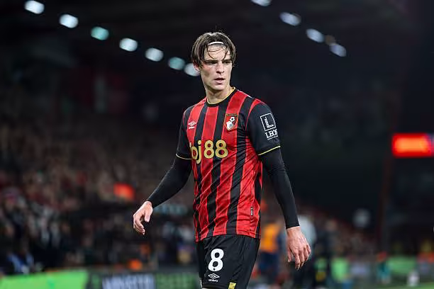 Chelsea Aleks Skottni kuzatishda davom etmoqda