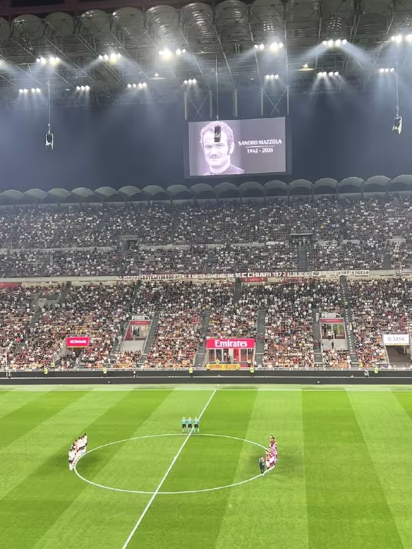 Milan muxlislari Sandro Matssolani xotirlashdi