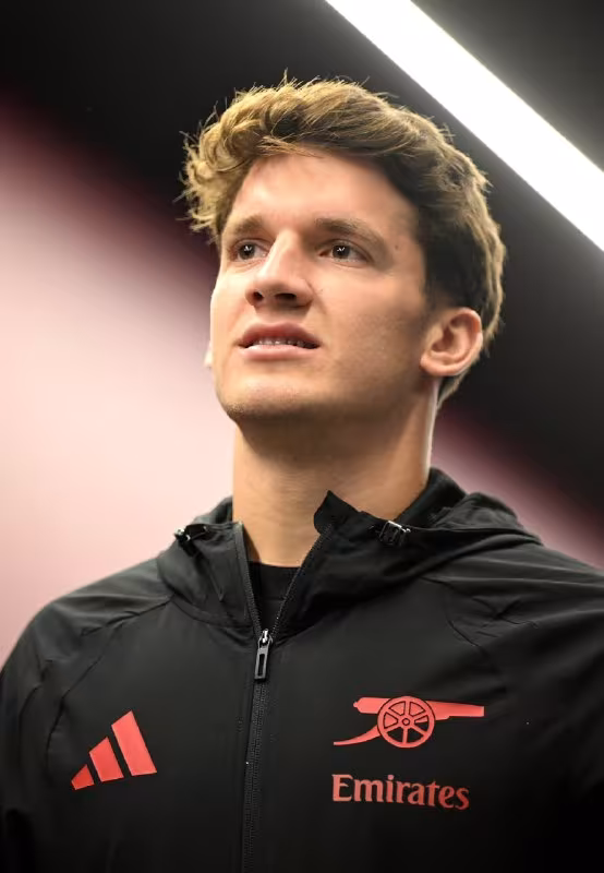 Tsolis «Arsenal»ning asosiy chap qanot vingeriga aylanadi