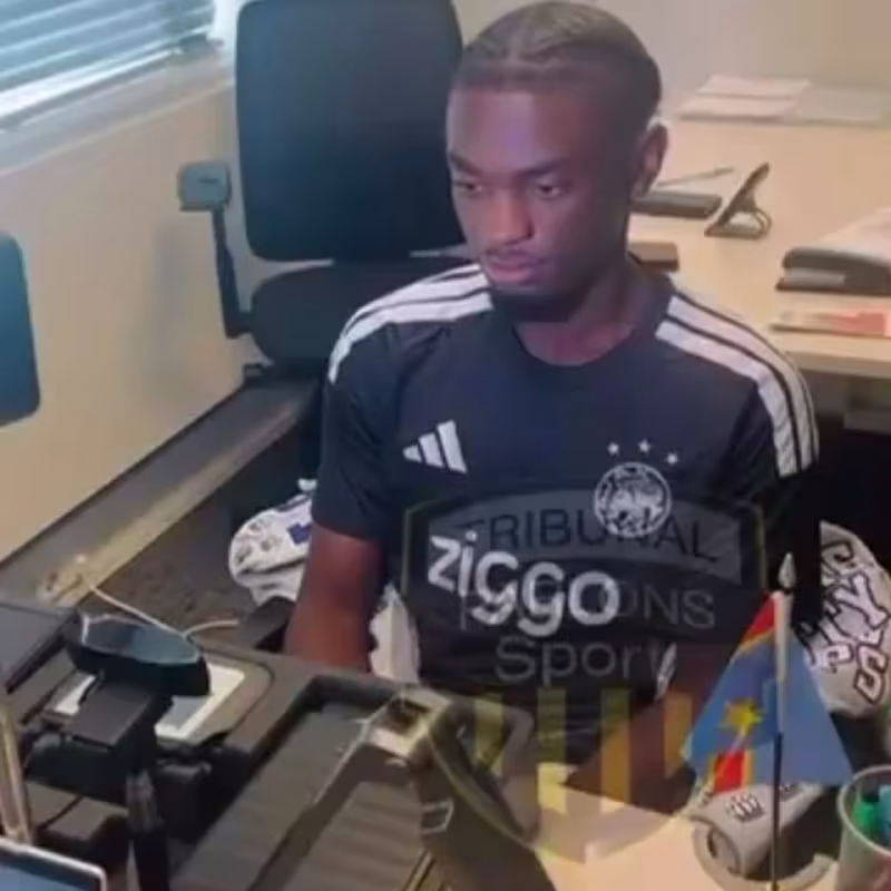 Yorti Mokio Kongo DR terma jamoasida o'ynashga qaror qildi