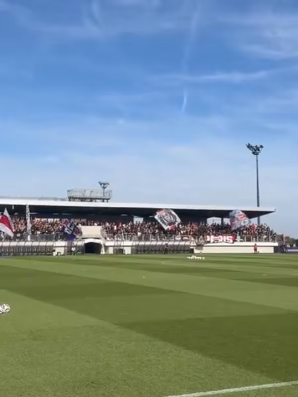 PSG muxlislari "Le Klassik" oldidan jamoani qo'llab-quvvatlashdi