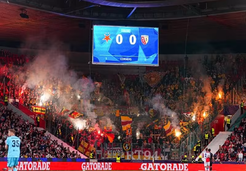 UEFA «Lans»ga nisbatan jarima intizomiy chorasini qo'lladi