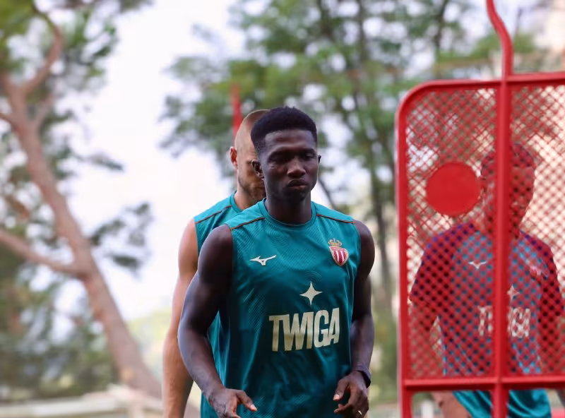 Kamara "Chelsi"ga o'tish uchun "Monako" rahbariyatiga bosim o'tkazdi