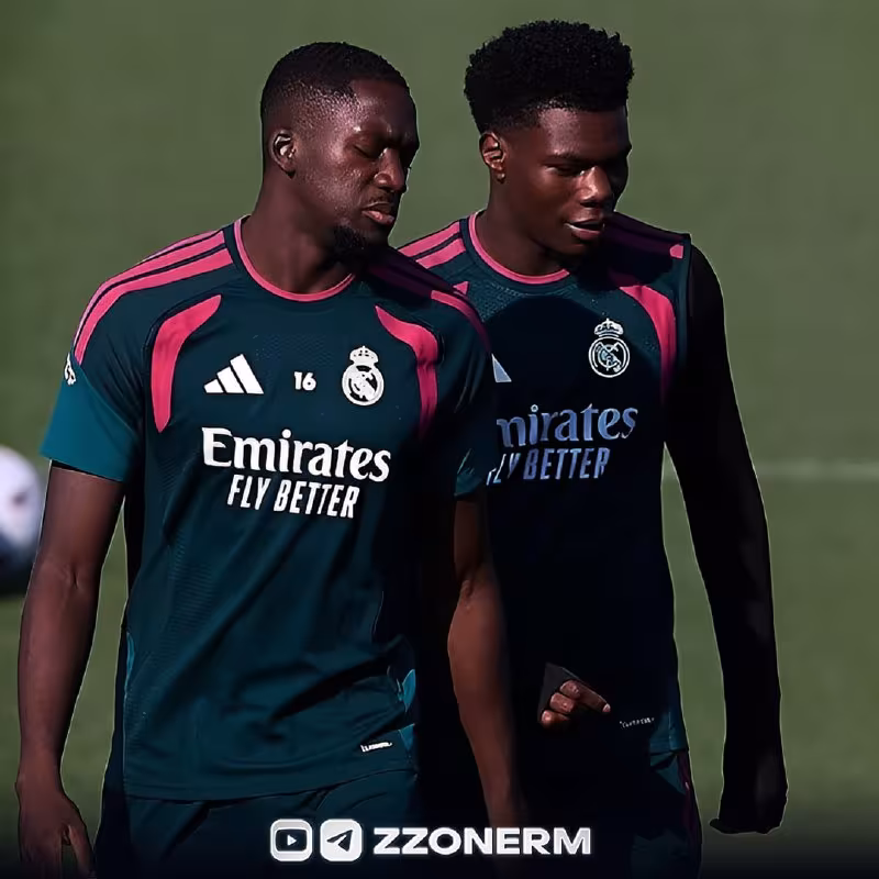 Tchuameni markaziy himoyachi sifatida maydonga tushishi mumkin