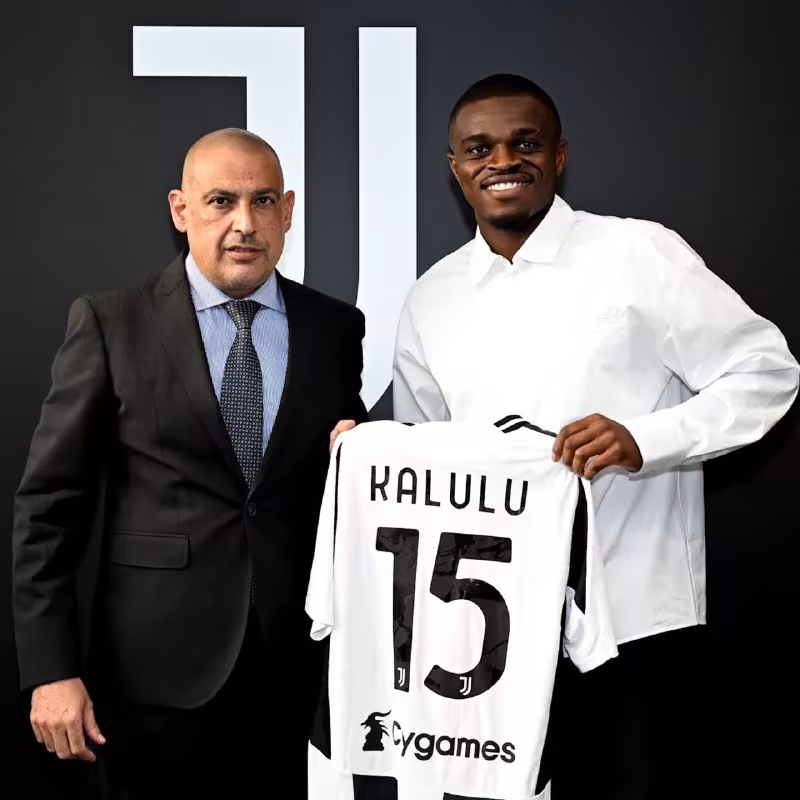 Juventus Kalulu bilan shartnomani uzaytirmoqchi