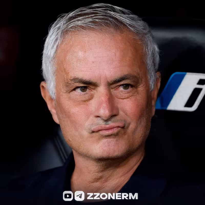 Jurnalist: Mourinyu o'yin davomida o'zgarishlar qilishda kechikmoqda