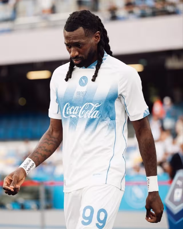 Andre-Frank Zambo-Angissa "Napoli" bilan shartnomani uzaytirmoqchi