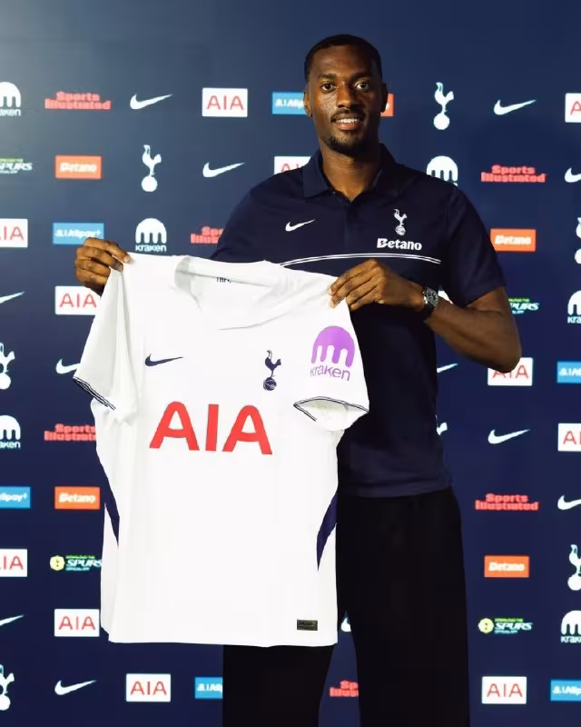 Tosin Adarabioyo «Tottenxem» futbolchisiga aylandi