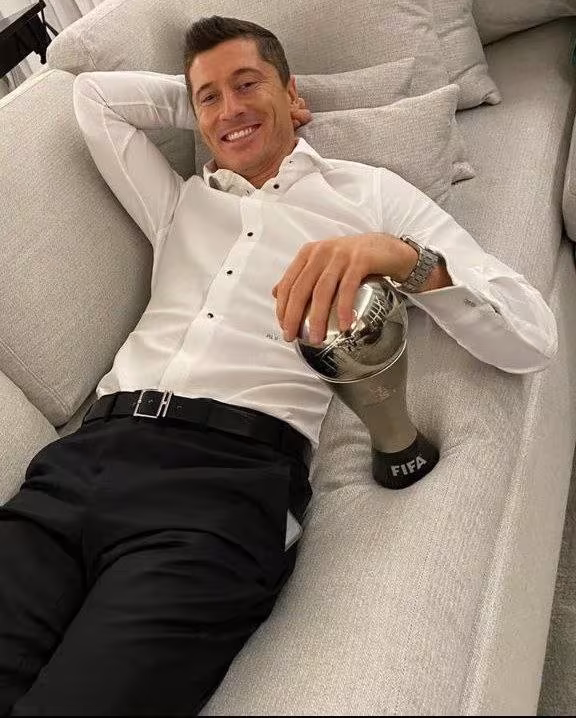Robert Levandovski: Messi g'alaba qozonishni maqtanmasdan uddalaydi