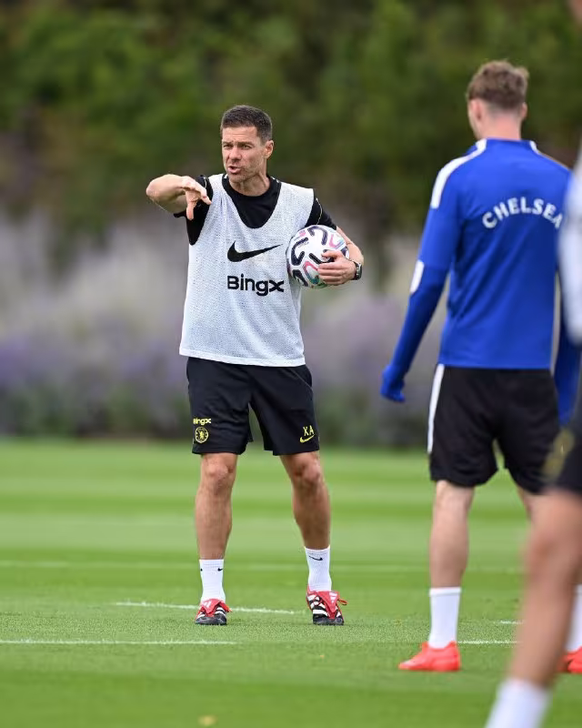 Chelsea erkin agentlar bozorini ko'rib chiqdi