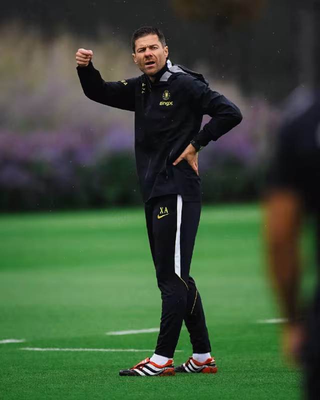 Xabi Alonso «Chelsi»ning transfer rejalari va jamoadagi jarohatlar haqida gapirdi