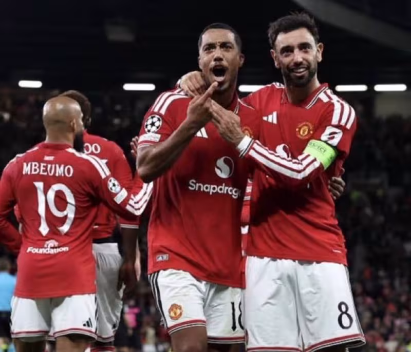 Tyerri Anri «Manchester Yunayted» yarim himoyachilarini maqtab o'tdi