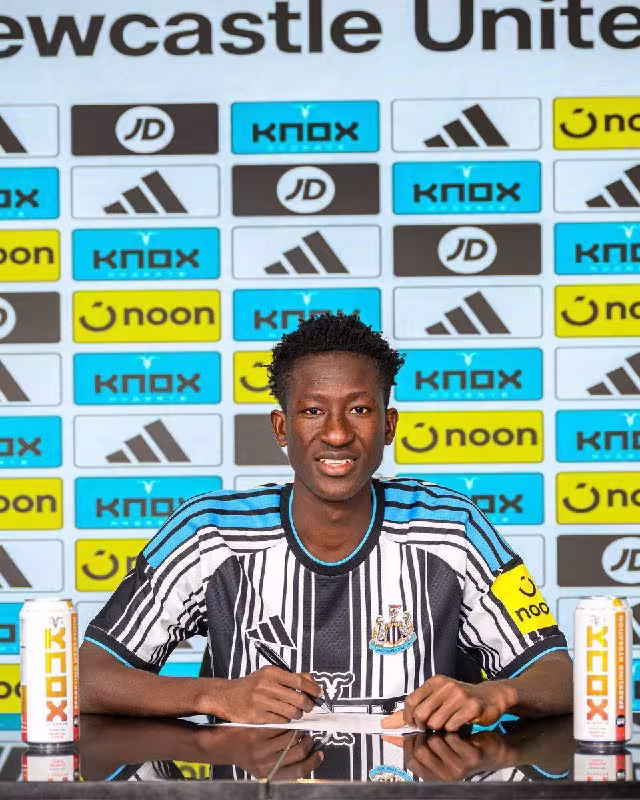 Usman Diabate Nyukasl futbolchisiga aylandi