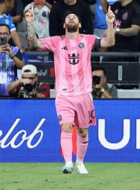 Lionel Messi Inter Miami safida 100 ta gol urdi