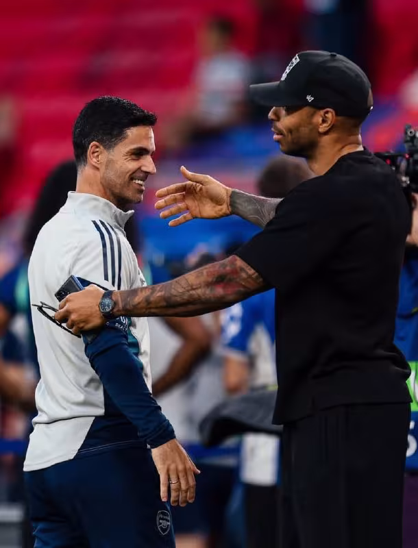 Tyerri Anri Mikel Arteta va Arsenal haqida fikr bildirdi